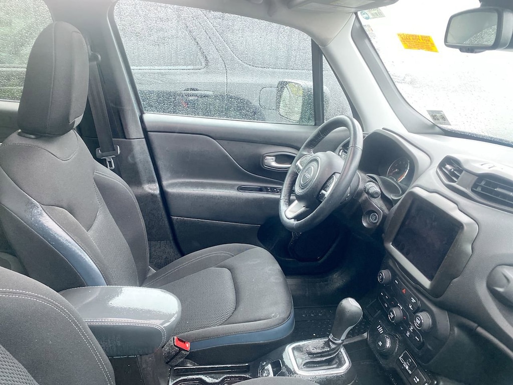 Used 2023 Jeep Renegade Altitude SUV