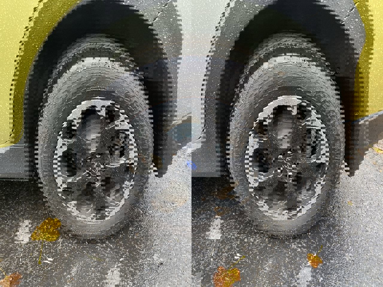 2023 Subaru Crosstrek Premium photo 2