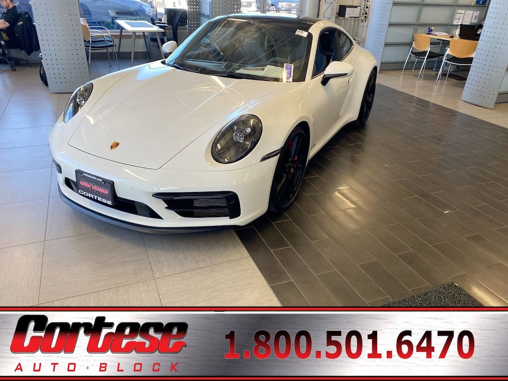 2022 Porsche 911 4S 4 GTS photo 2