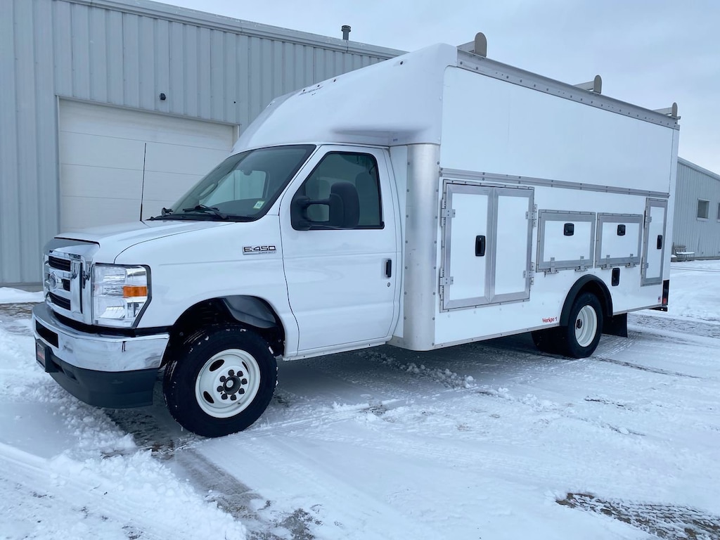 2025 Ford E-450 photo 4
