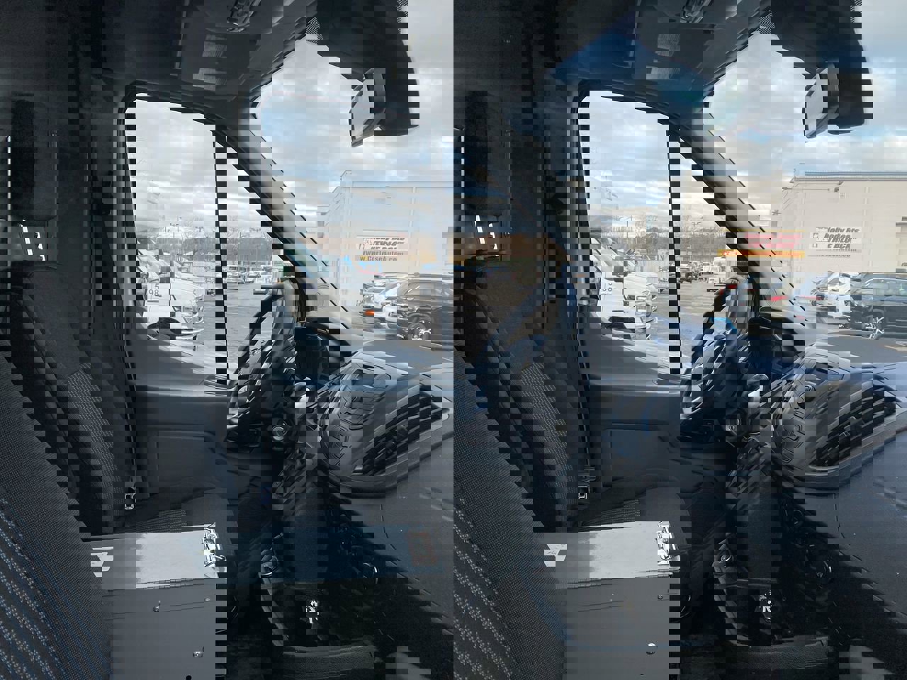 2017 Ford Transit Cargo Van photo 4