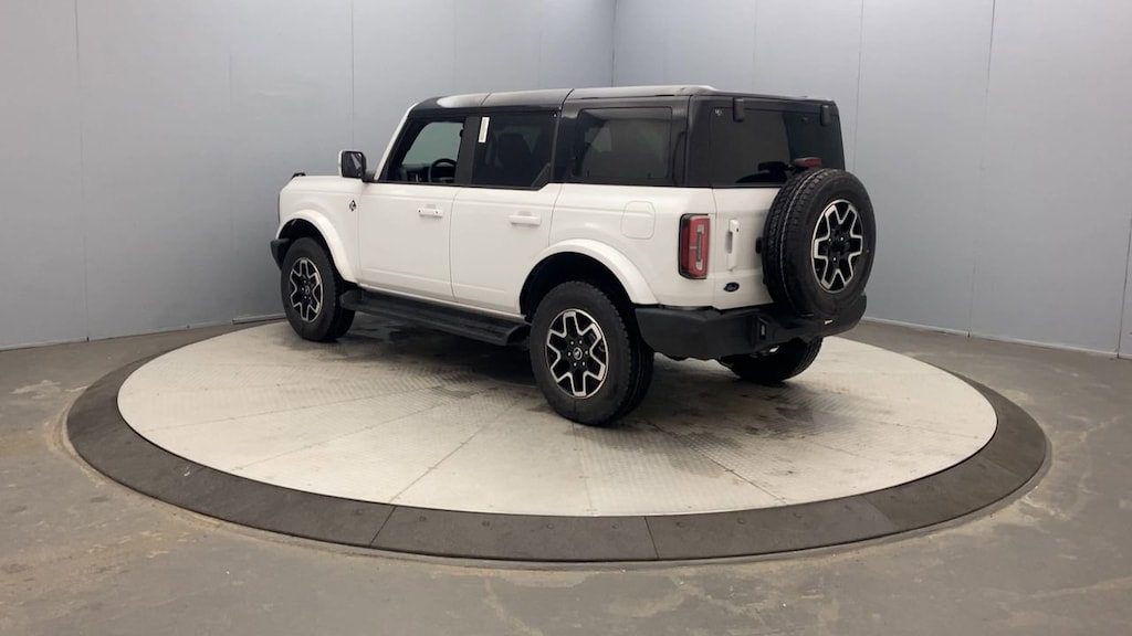 New 2025 Ford Bronco Outer Banks Convertible
