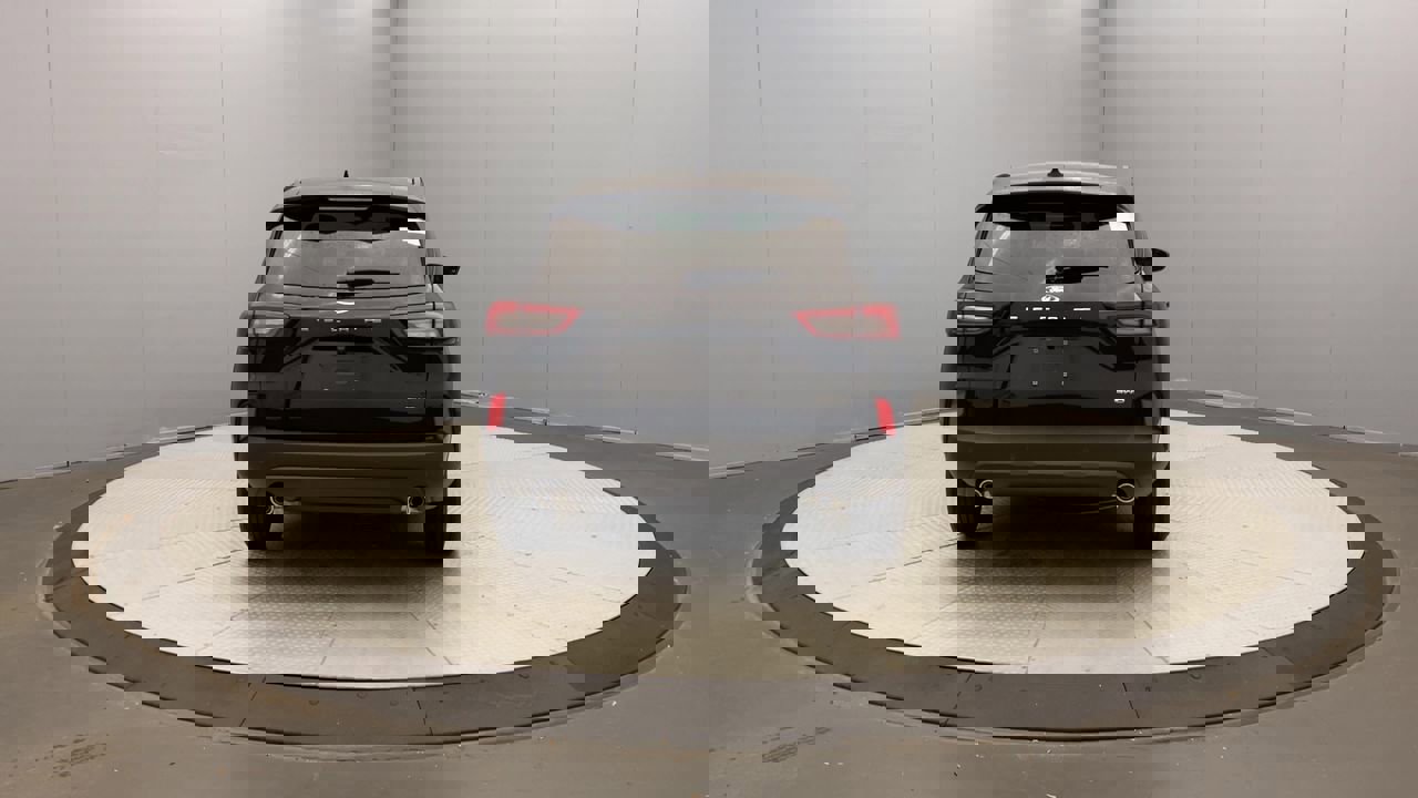 2025 Ford Escape ST-Line photo 4