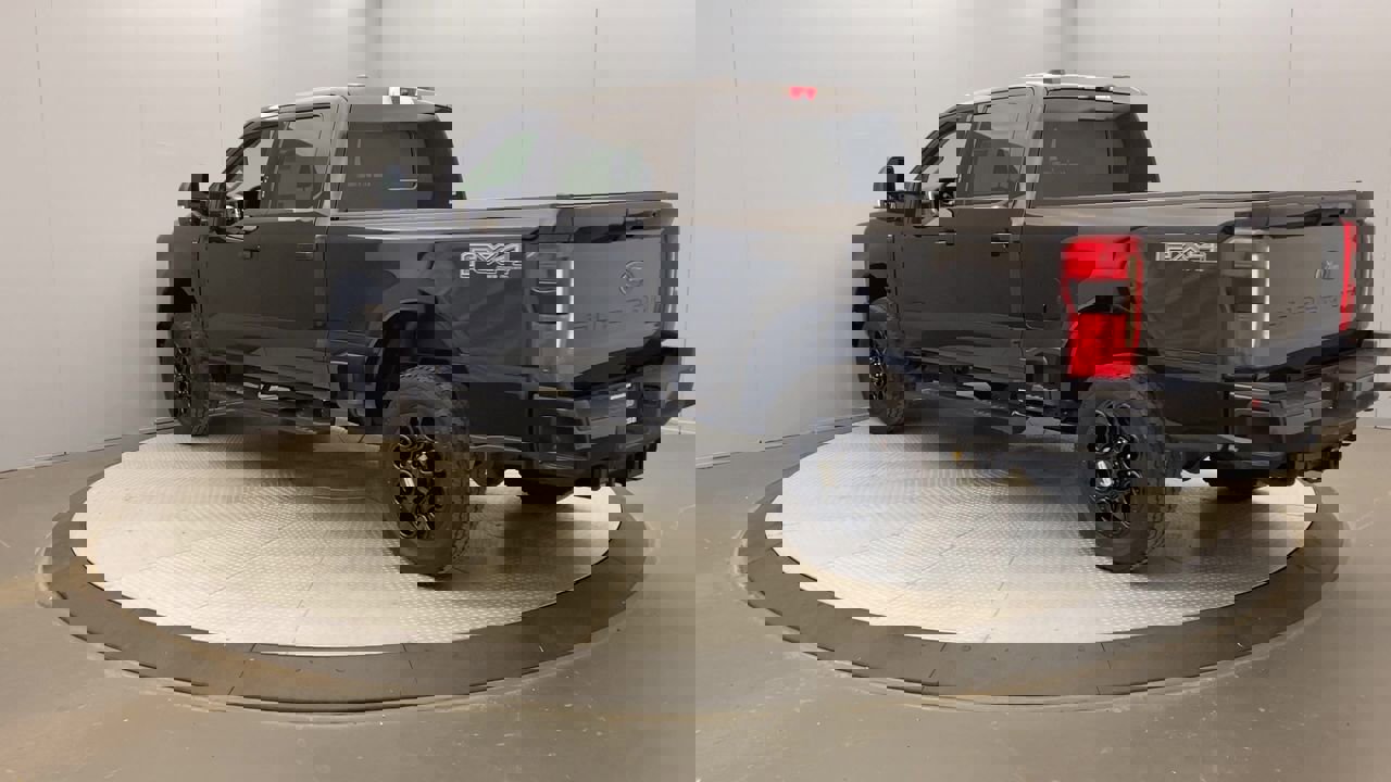 2024 Ford F-250 XLT photo 3