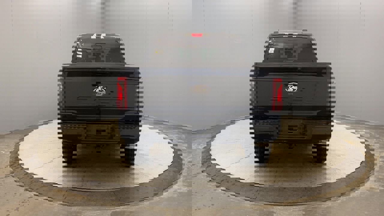2025 Ford F-150 XLT photo 4
