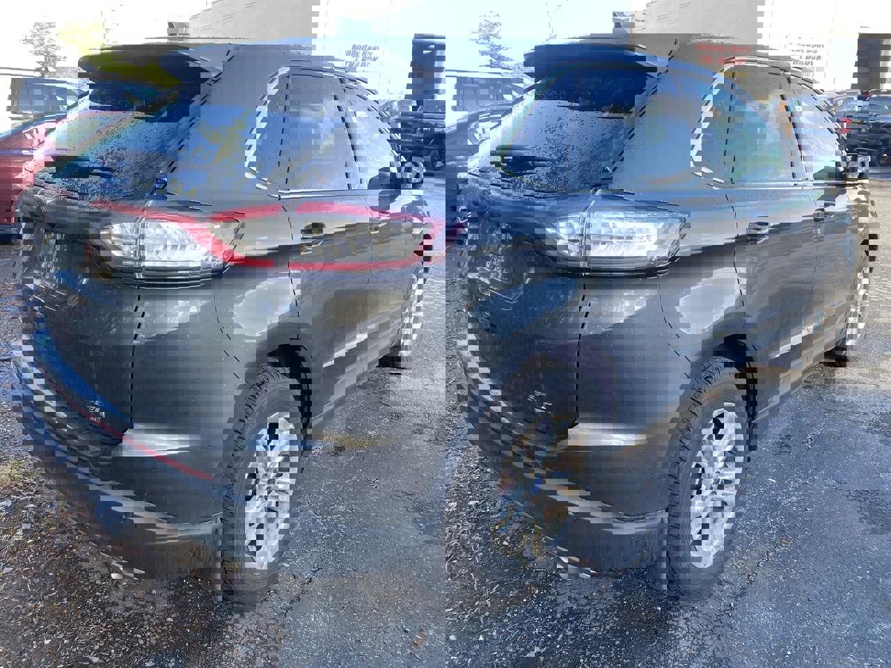2015 Ford Edge SEL photo 2