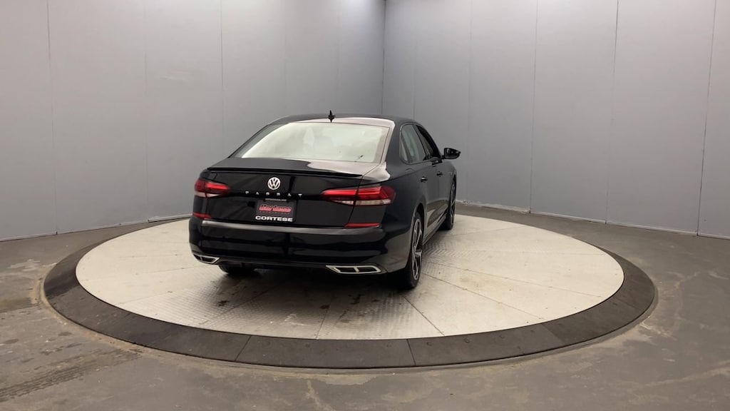Used 2020 Volkswagen Passat 2.0T R-Line Sedan
