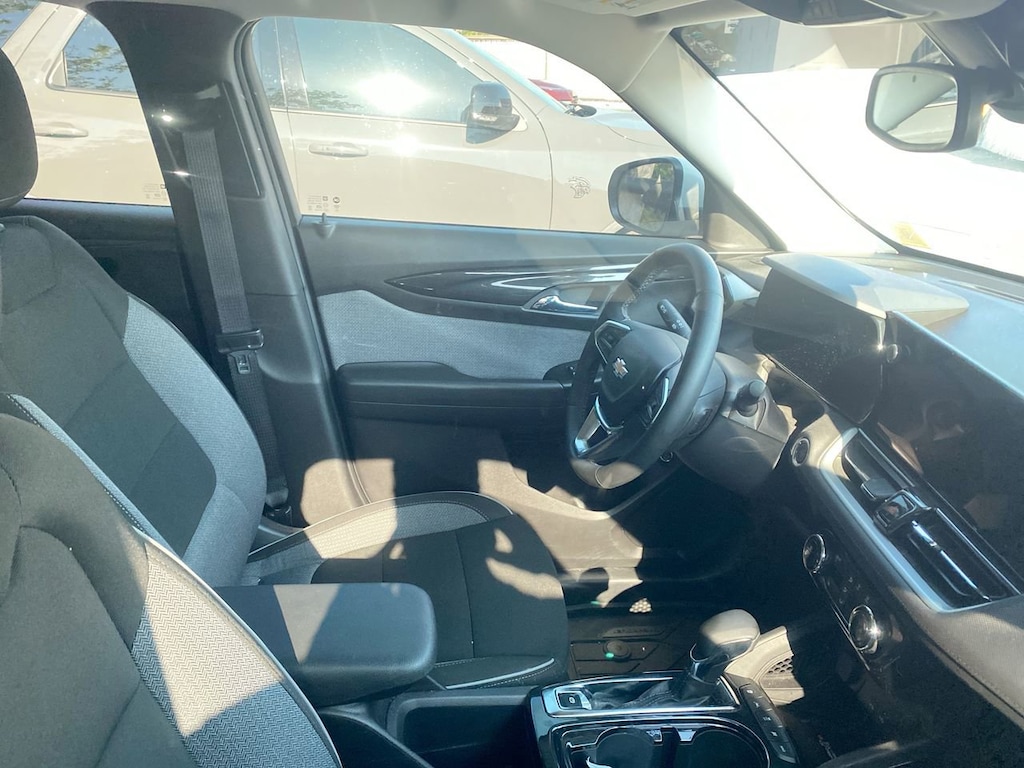 Used 2025 Chevrolet Trailblazer LT SUV