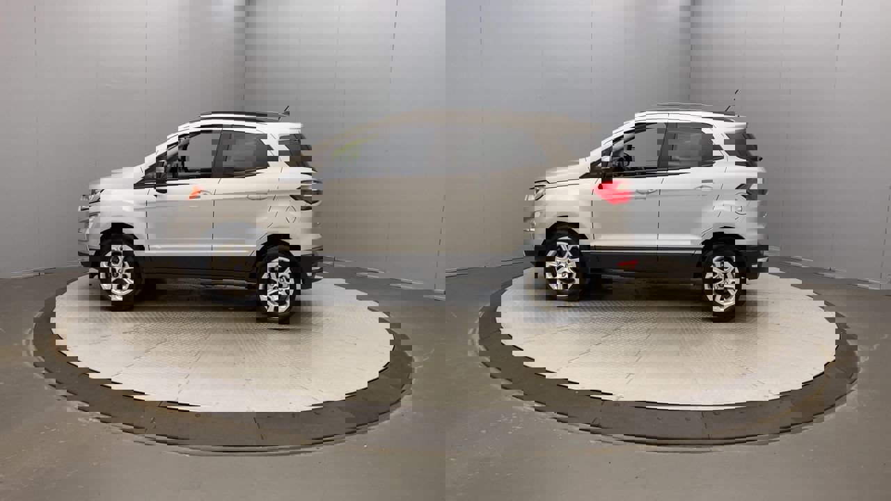 2021 Ford EcoSport SE photo 2