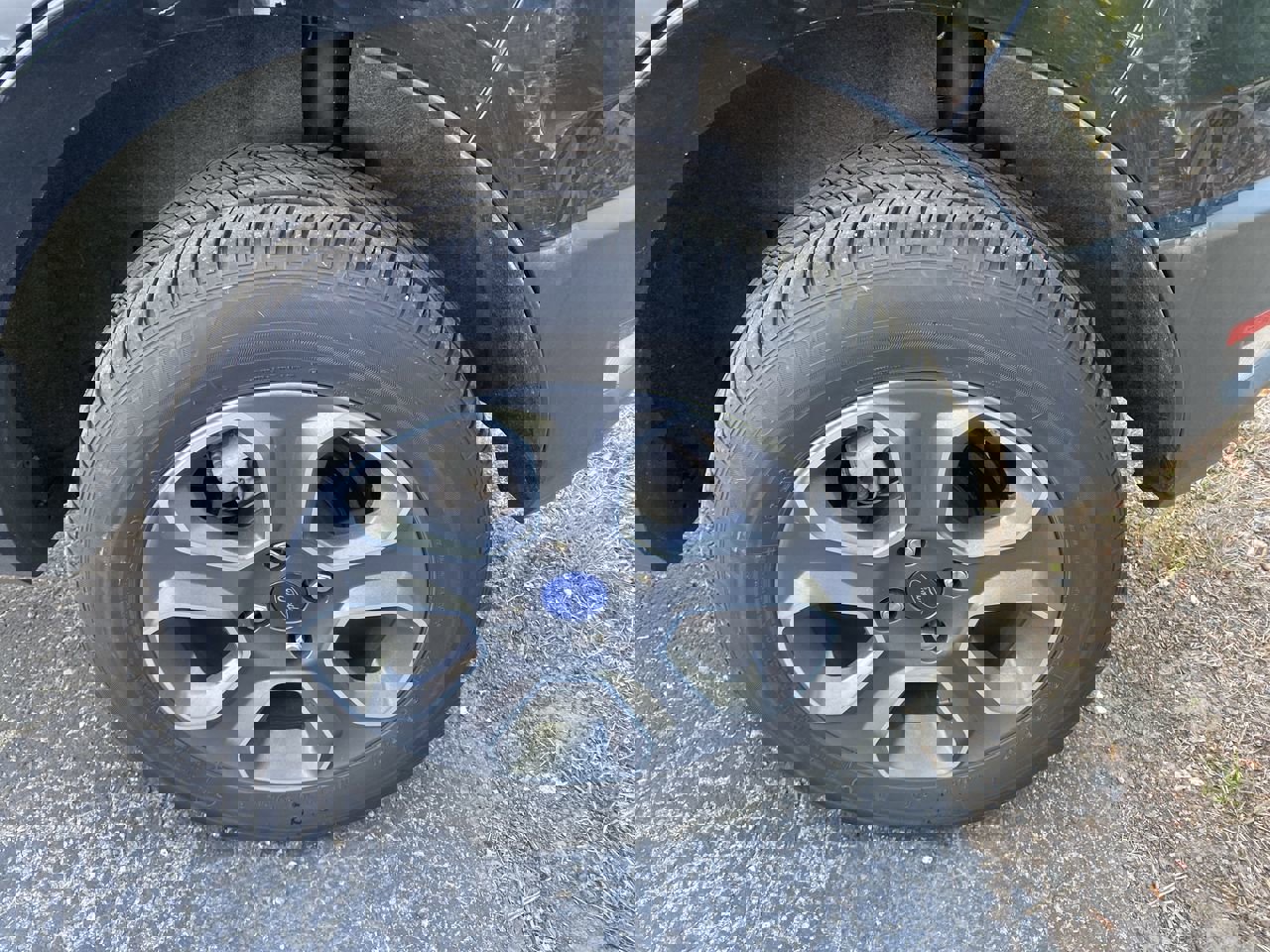 2022 Ford EcoSport S photo 2