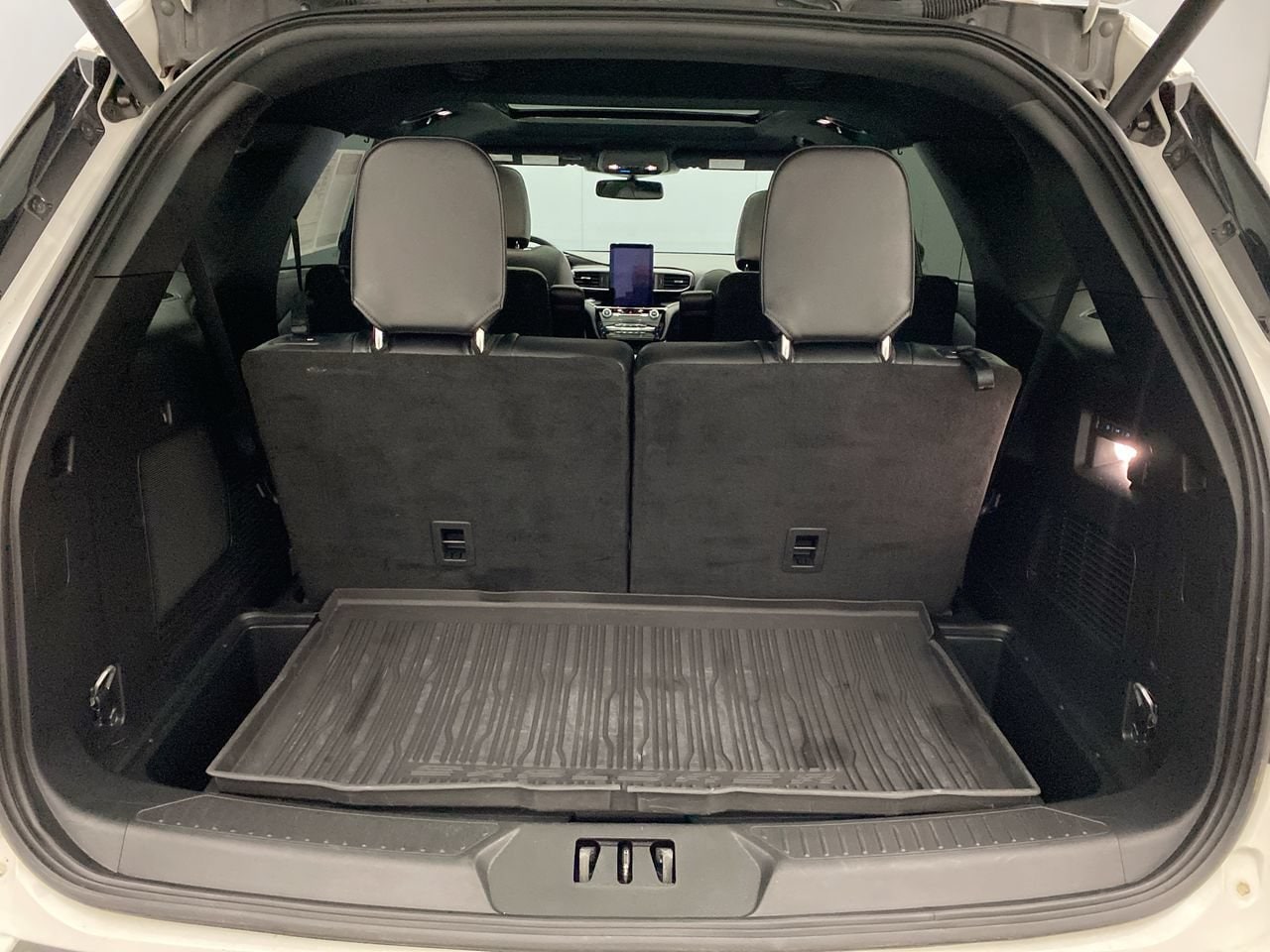 2024 Ford Explorer ST - Photo 26