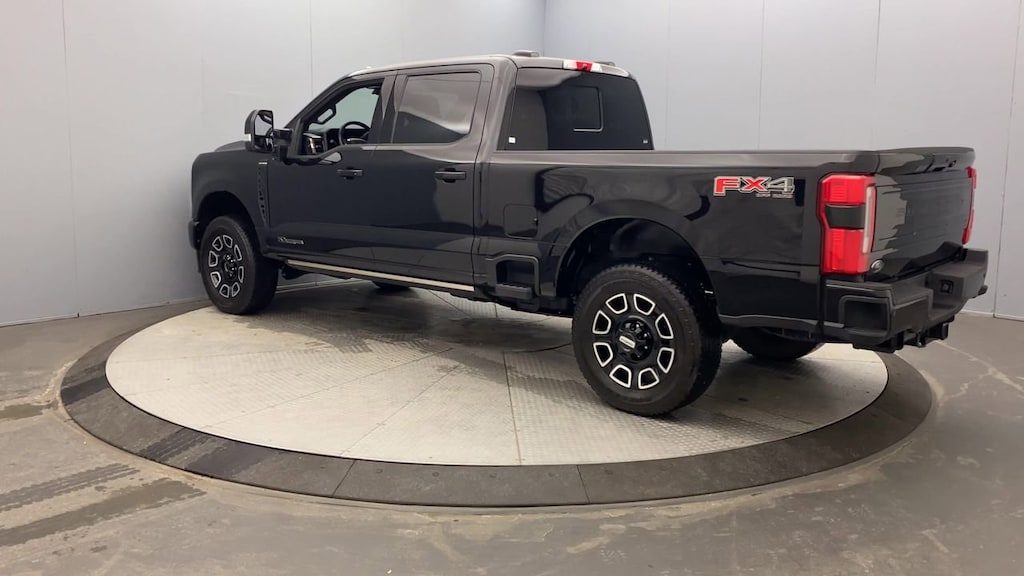 Used 2025 Ford Super Duty F-250 SRW Platinum Truck Crew Cab