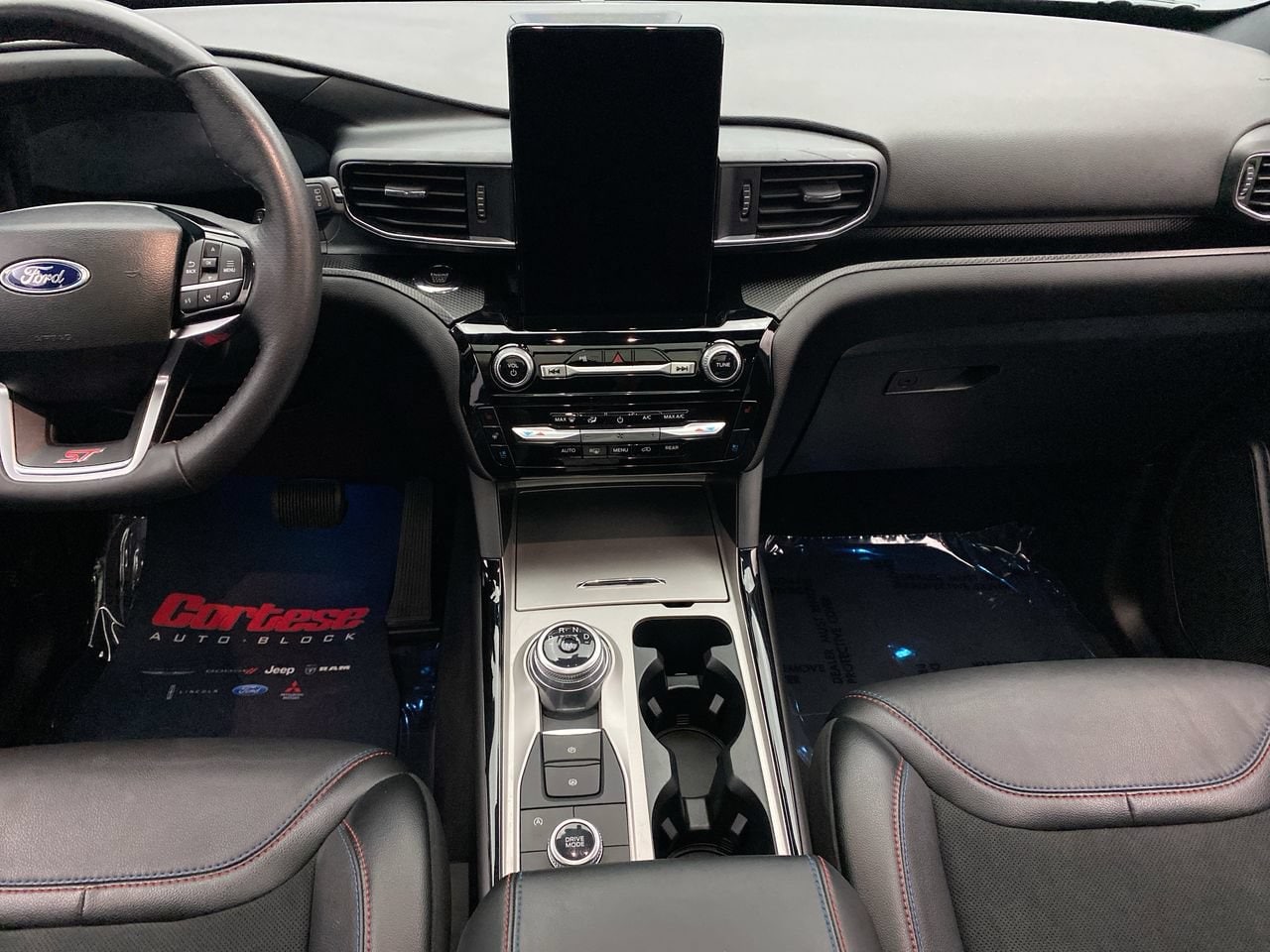 2024 Ford Explorer ST - Photo 20