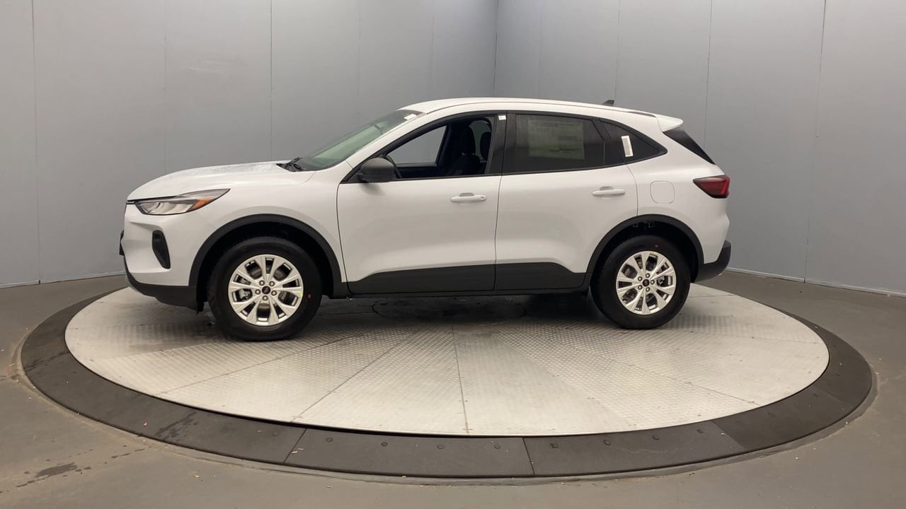 2025 Ford Escape Active Premium photo 2