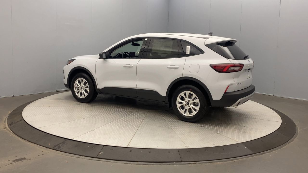 2025 Ford Escape Active Premium photo 3