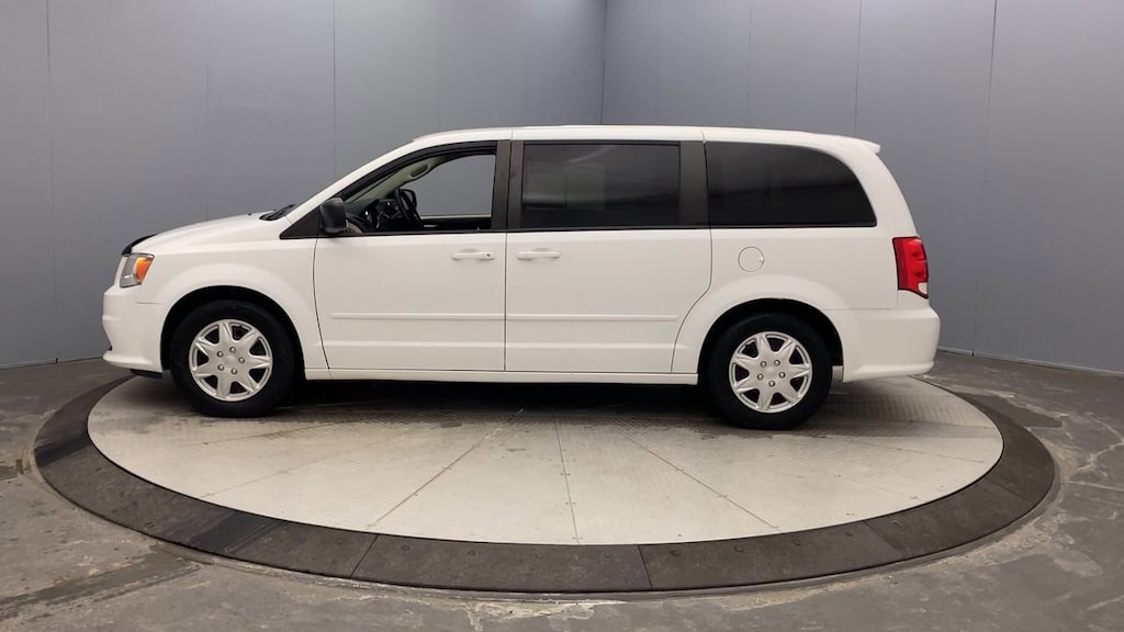 Used 2016 Dodge Grand Caravan SE Van