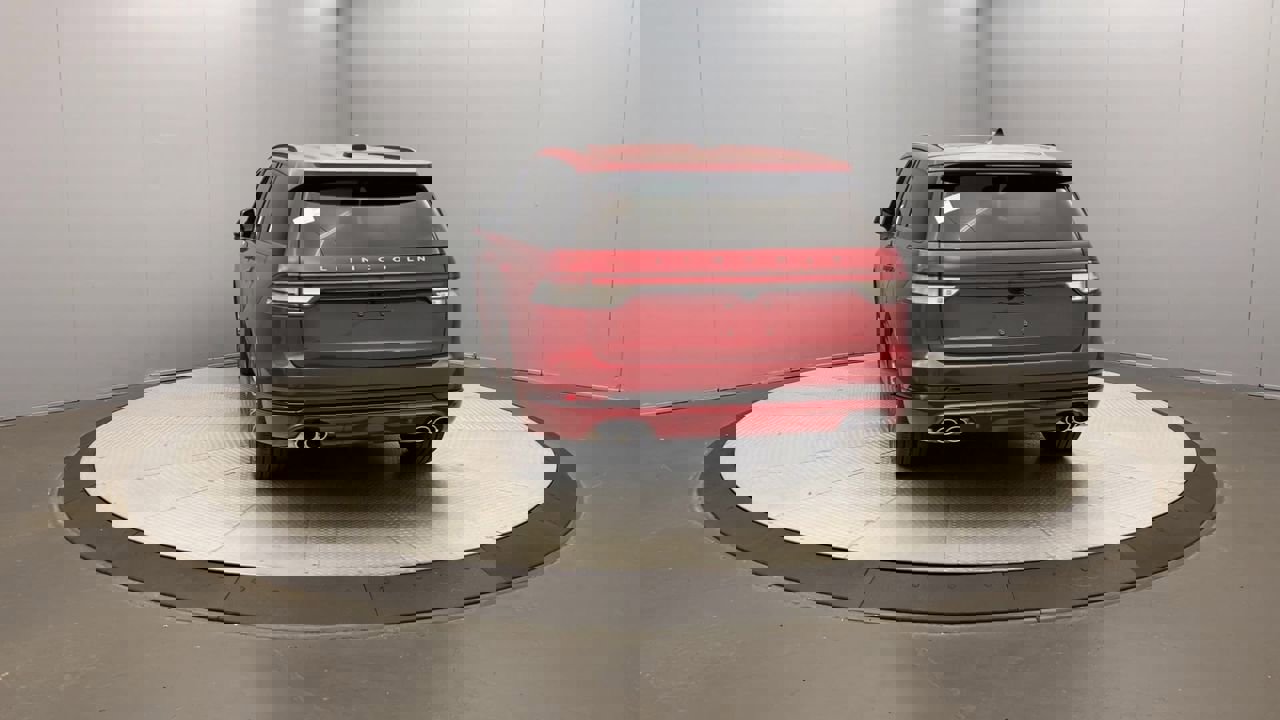 2025 Lincoln Aviator Premiere photo 3