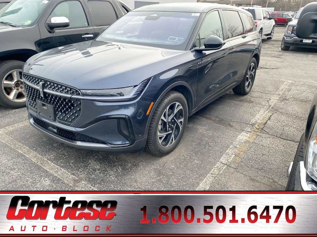 Used 2024 Lincoln Nautilus Premiere SUV