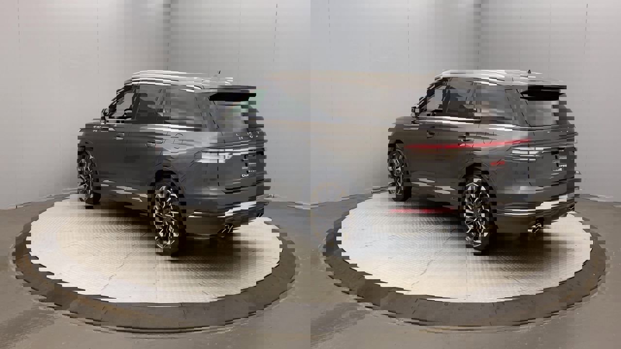 2020 Lincoln Aviator Reserve photo 2