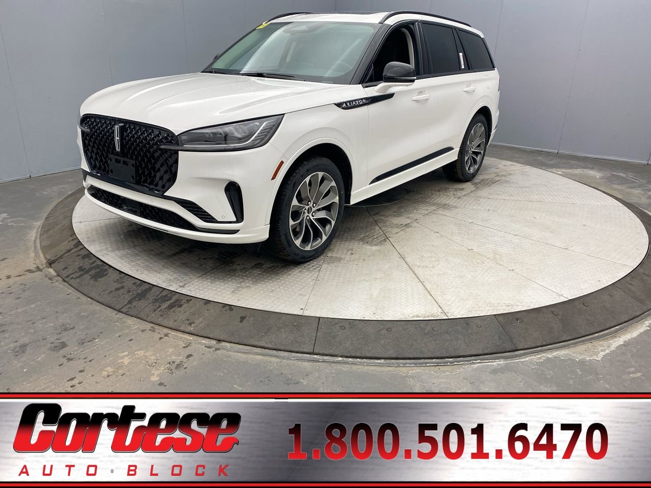 2026 Lincoln Aviator Premiere AWD's photo