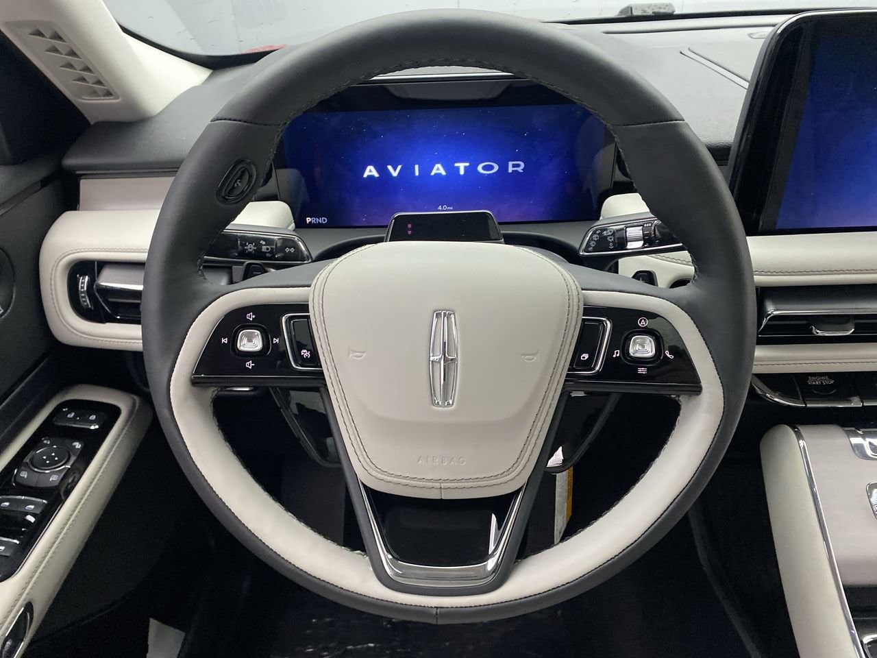 2025 Lincoln Aviator Reserve - Photo 15