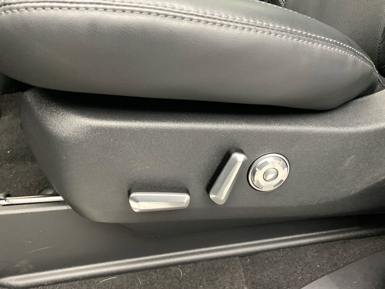 2025 Lincoln Navigator Reserve L - Photo 13