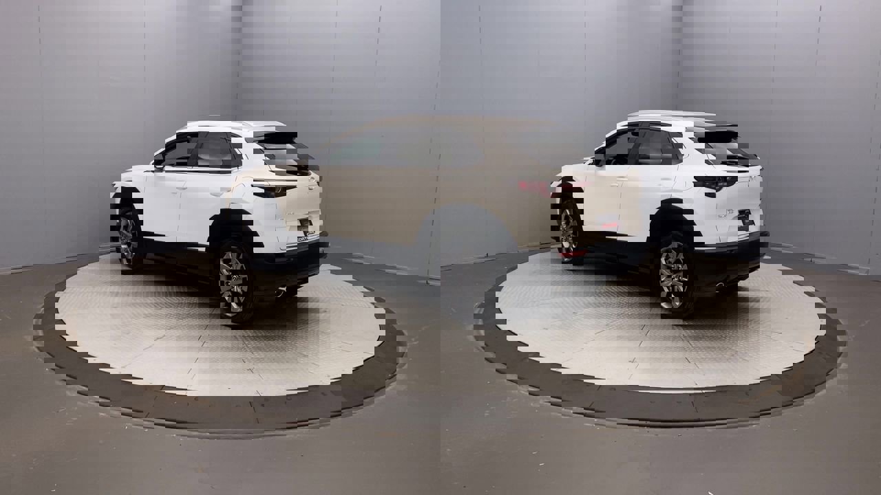 2024 Mazda CX-30 2.5 S Preferred photo 3