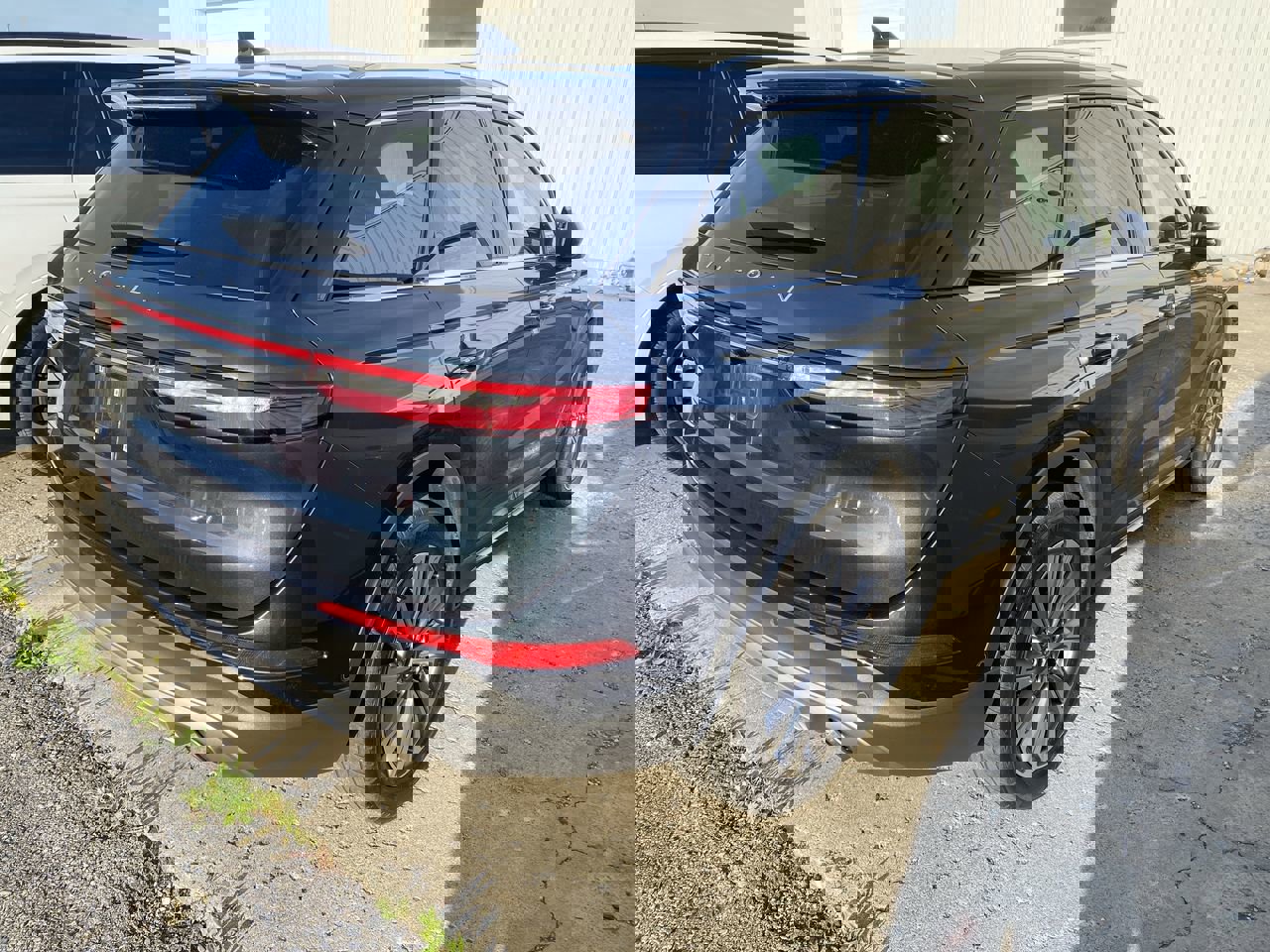 2022 Lincoln Corsair Reserve photo 3