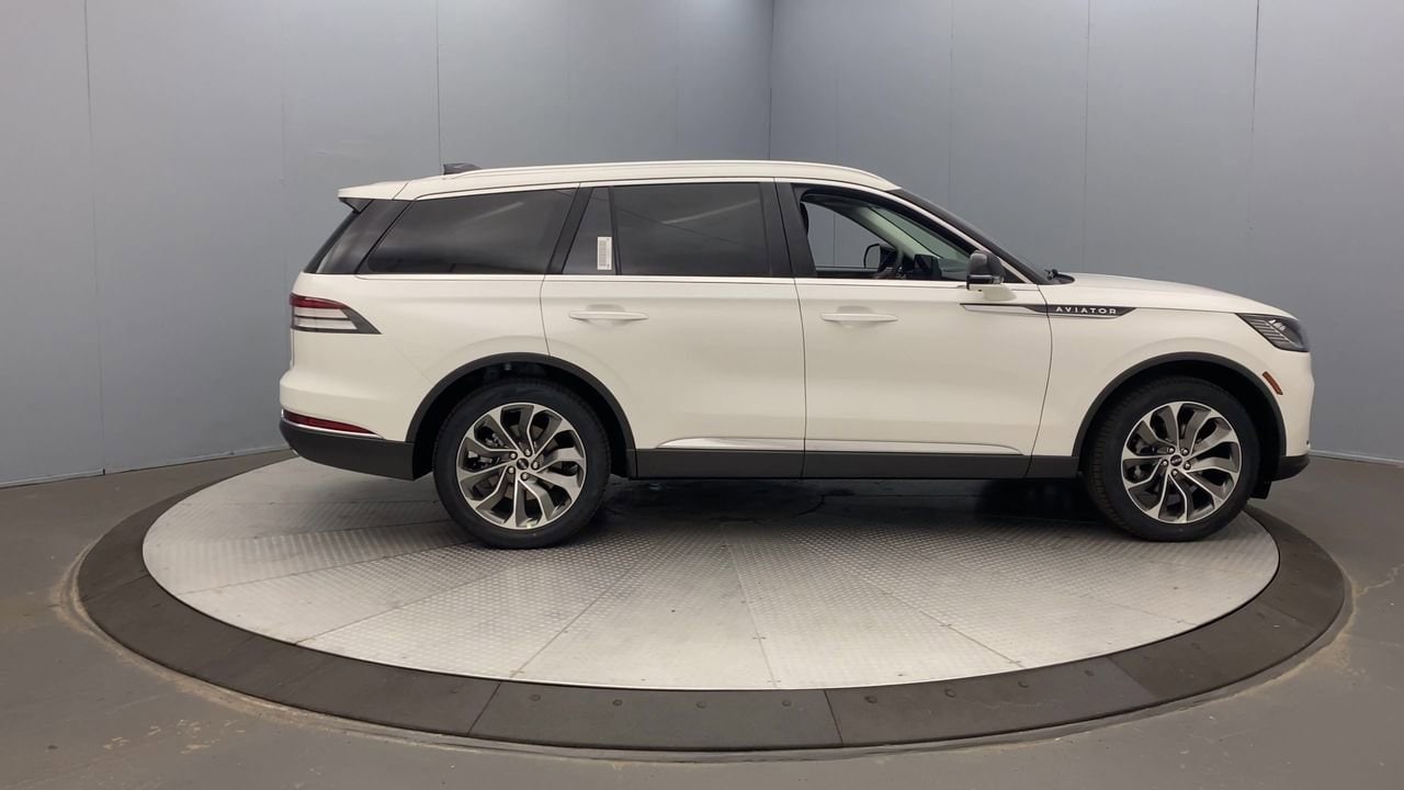2025 Lincoln Aviator Premiere - Photo 6