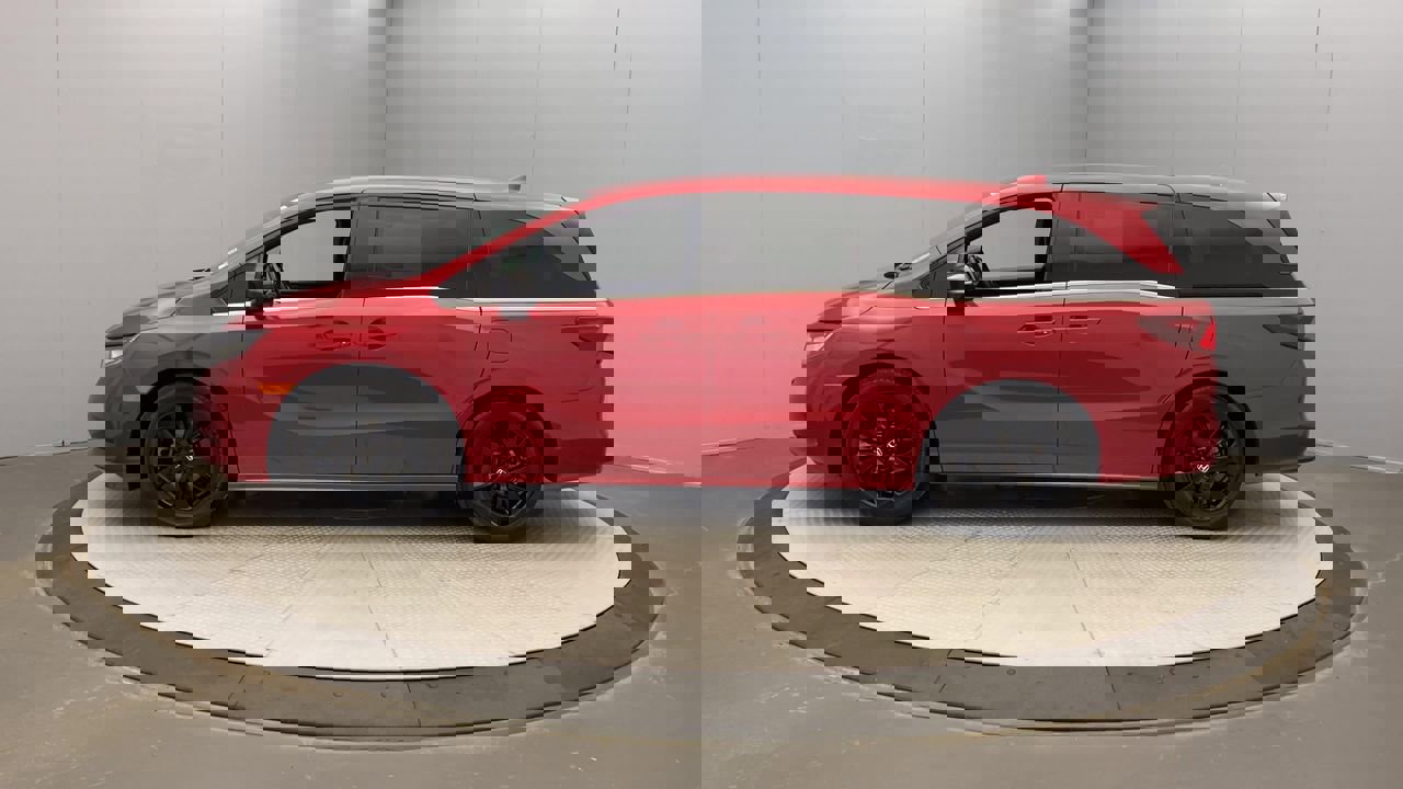 2023 Honda Odyssey Sport photo 2