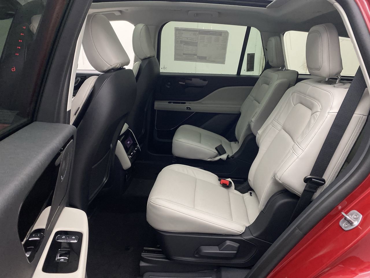 2025 Lincoln Aviator Reserve - Photo 23