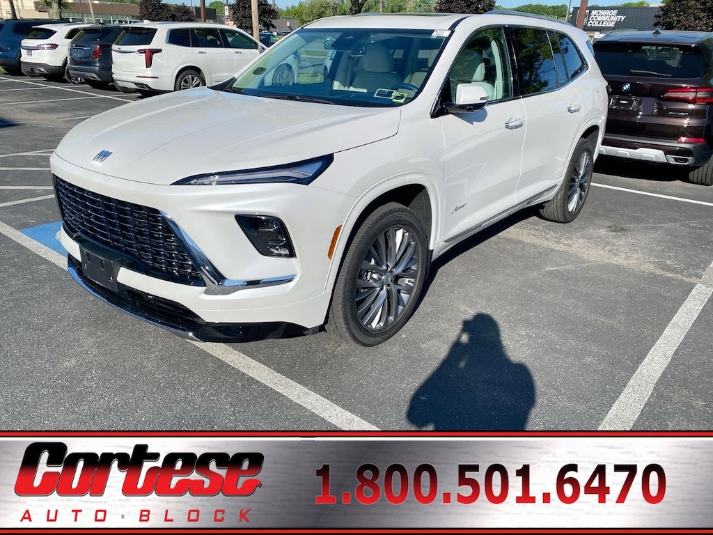 Used 2025 Buick Enclave Avenir SUV