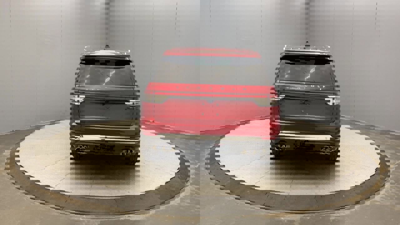 2025 Lincoln Aviator Reserve photo 4