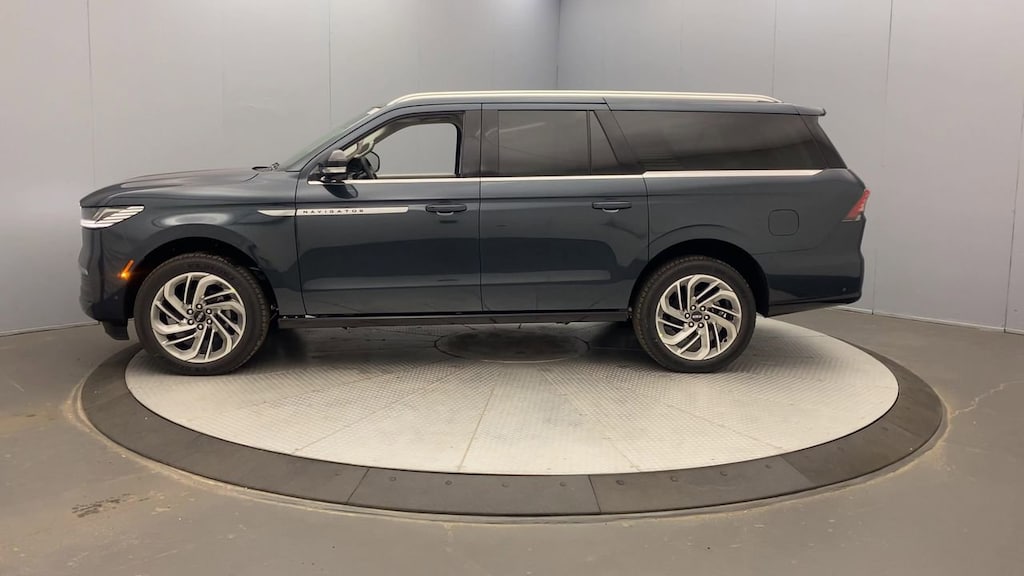 New 2025 Lincoln Navigator Reserve-L SUV