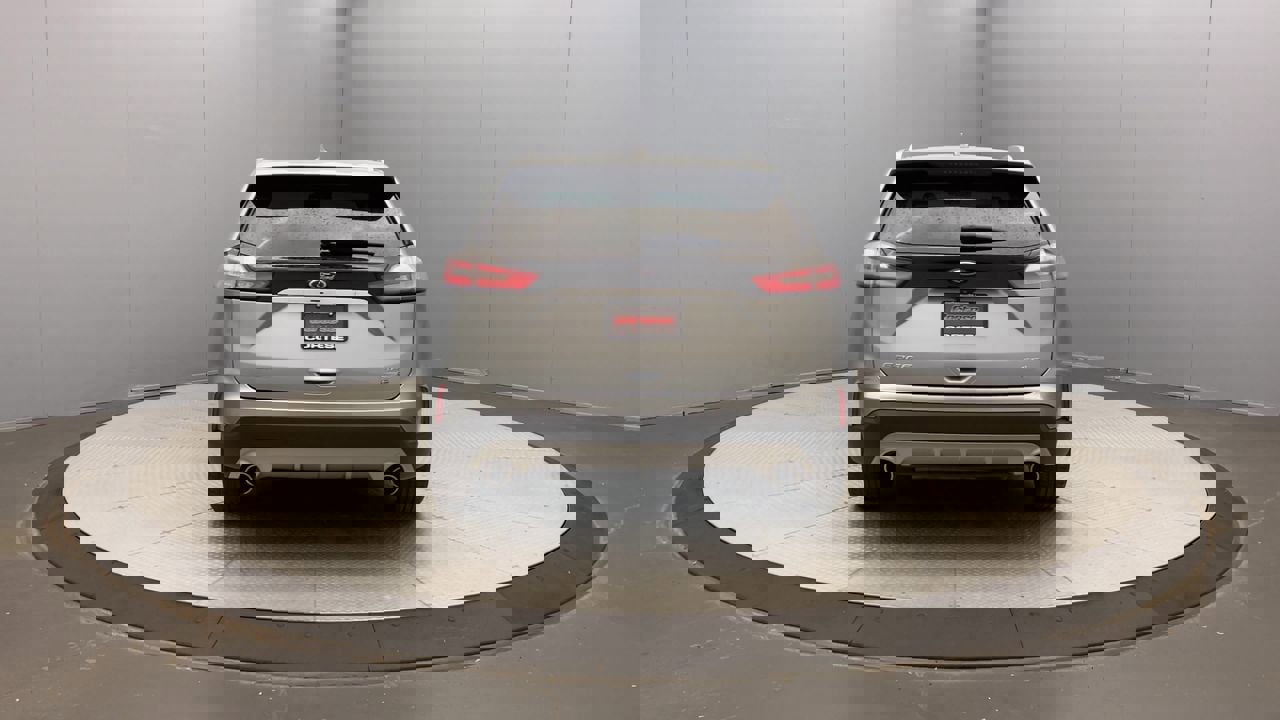 2020 Ford Edge SEL photo 3