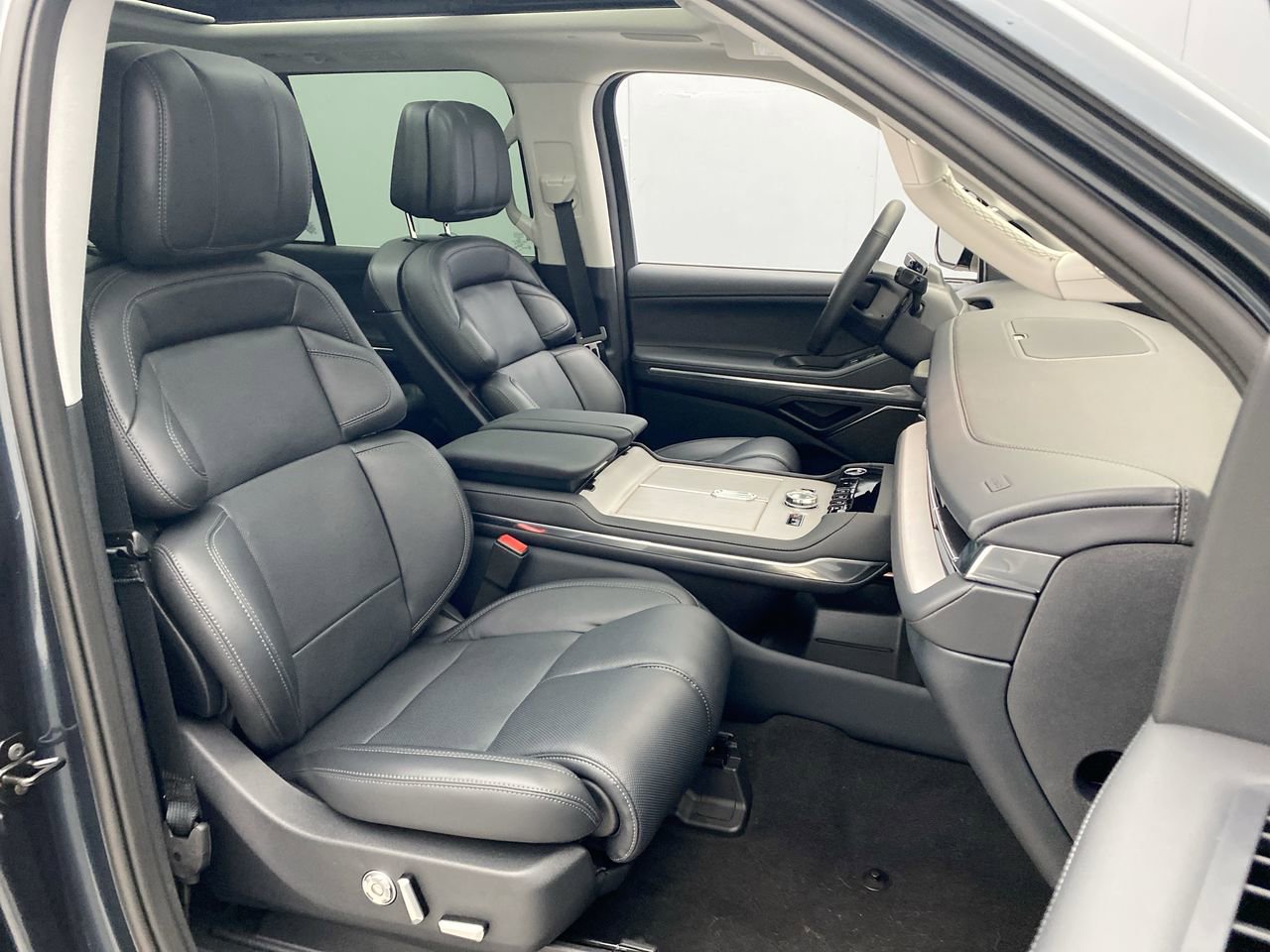 2025 Lincoln Navigator Reserve L - Photo 23