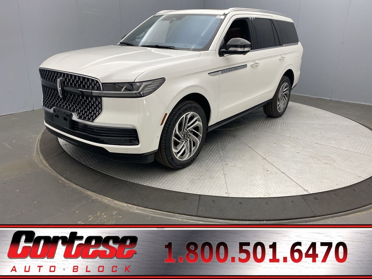 2025 Lincoln Navigator Reserve's photo