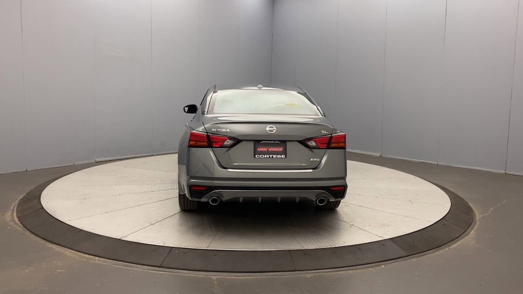 Used 2022 Nissan Altima 2.5 SL Sedan