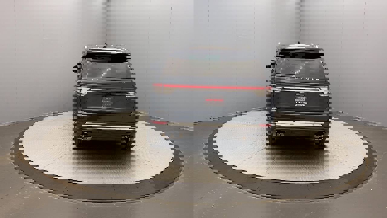 2024 Lincoln Aviator Reserve photo 3