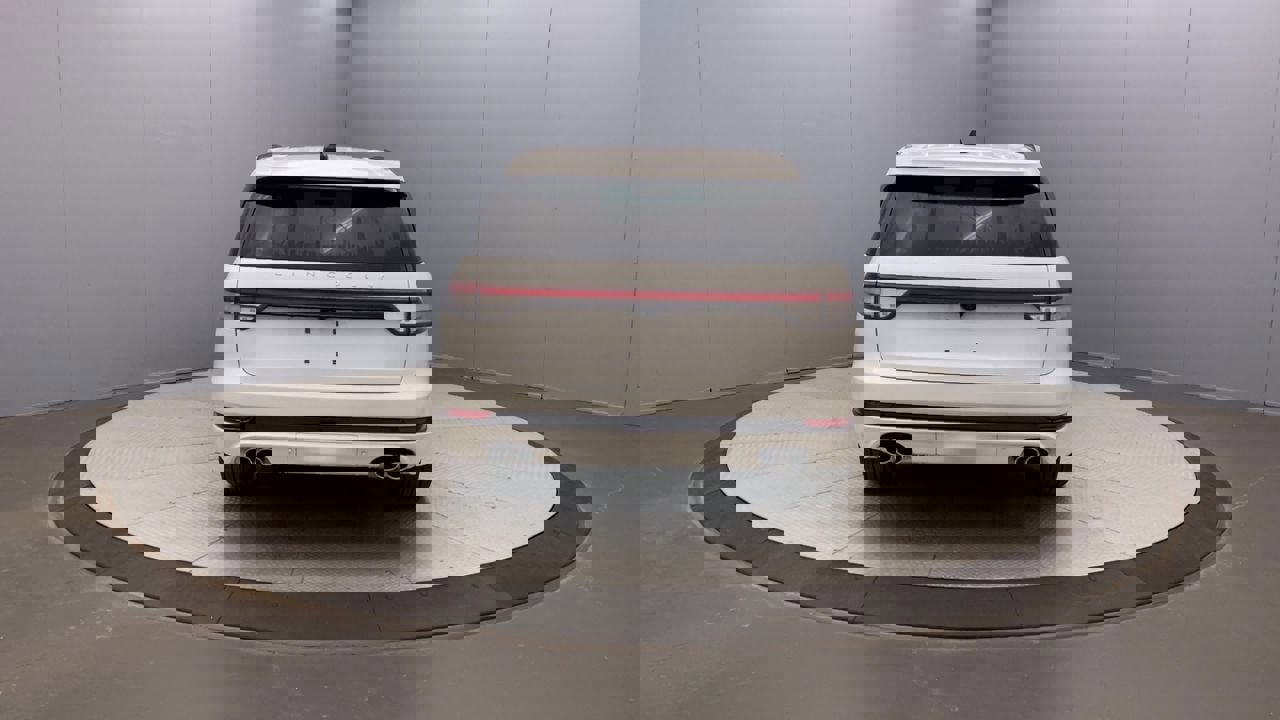 2025 Lincoln Aviator Premiere photo 3