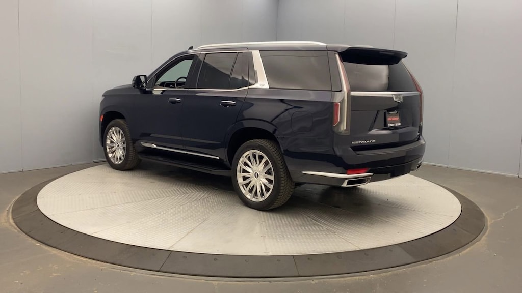 Used 2023 Cadillac Escalade 4WD Premium Luxury SUV