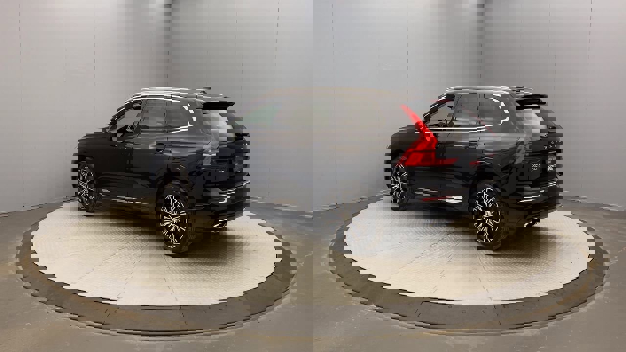 2020 Volvo XC60 T5 Inscription photo 3