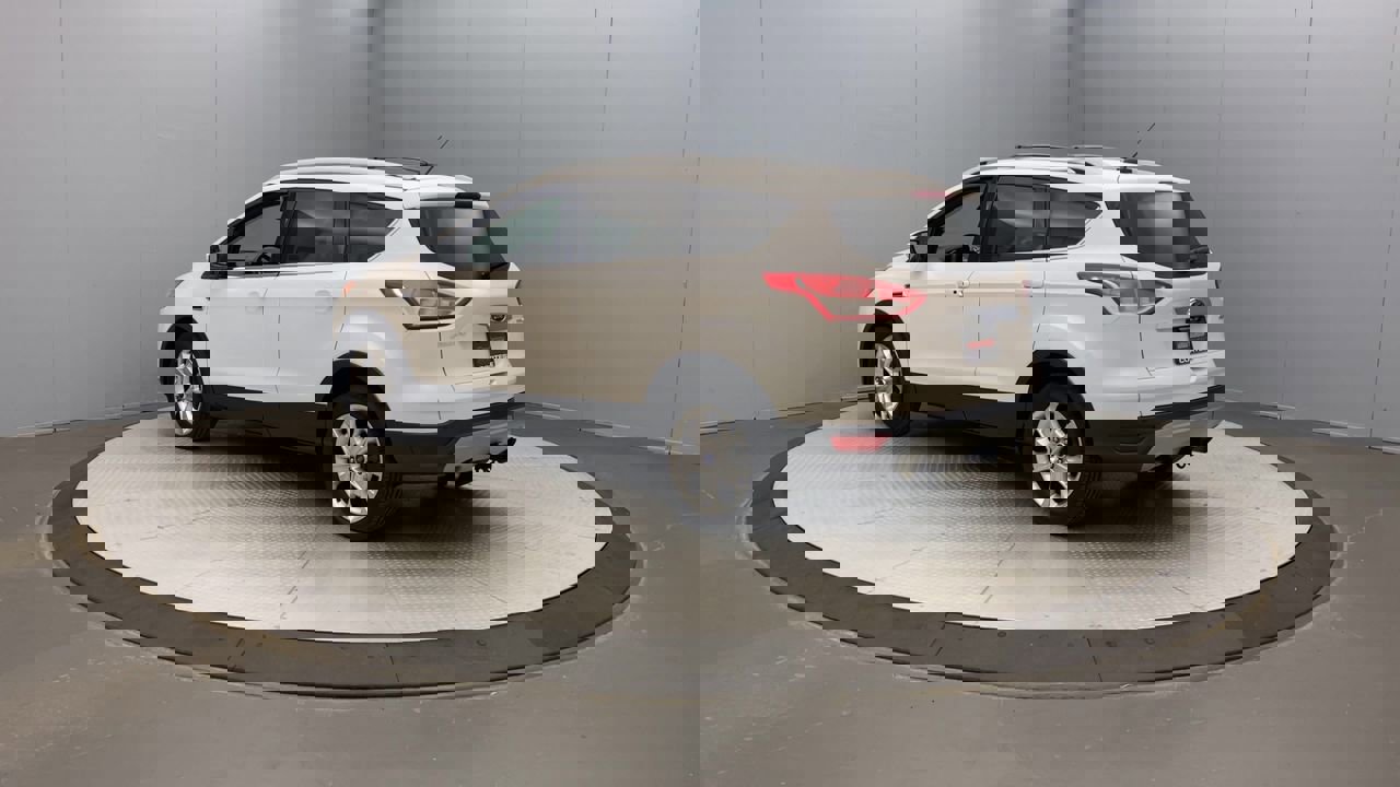 2016 Ford Escape Titanium photo 3
