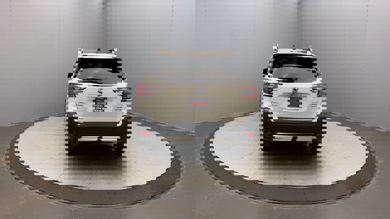 2025 Subaru Outback Touring XT photo 3