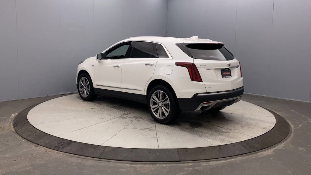 Used 2025 Cadillac XT5 AWD Premium Luxury SUV