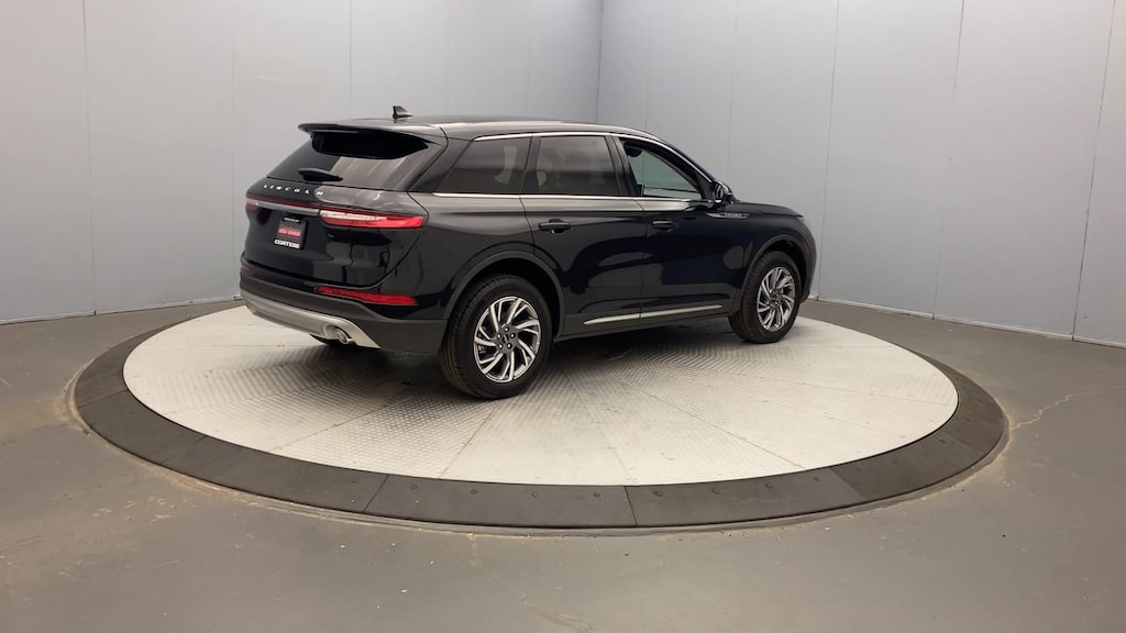 Used 2025 Lincoln Corsair Premiere SUV