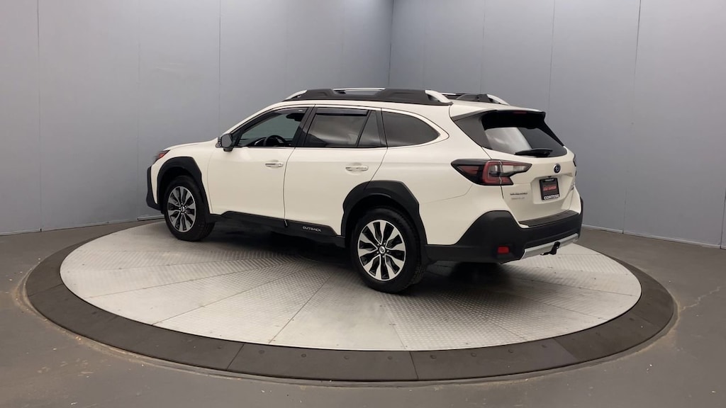 Used 2025 Subaru Outback Touring XT SUV