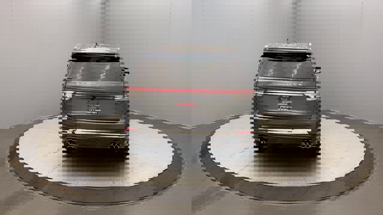 2020 Lincoln Aviator Reserve photo 3
