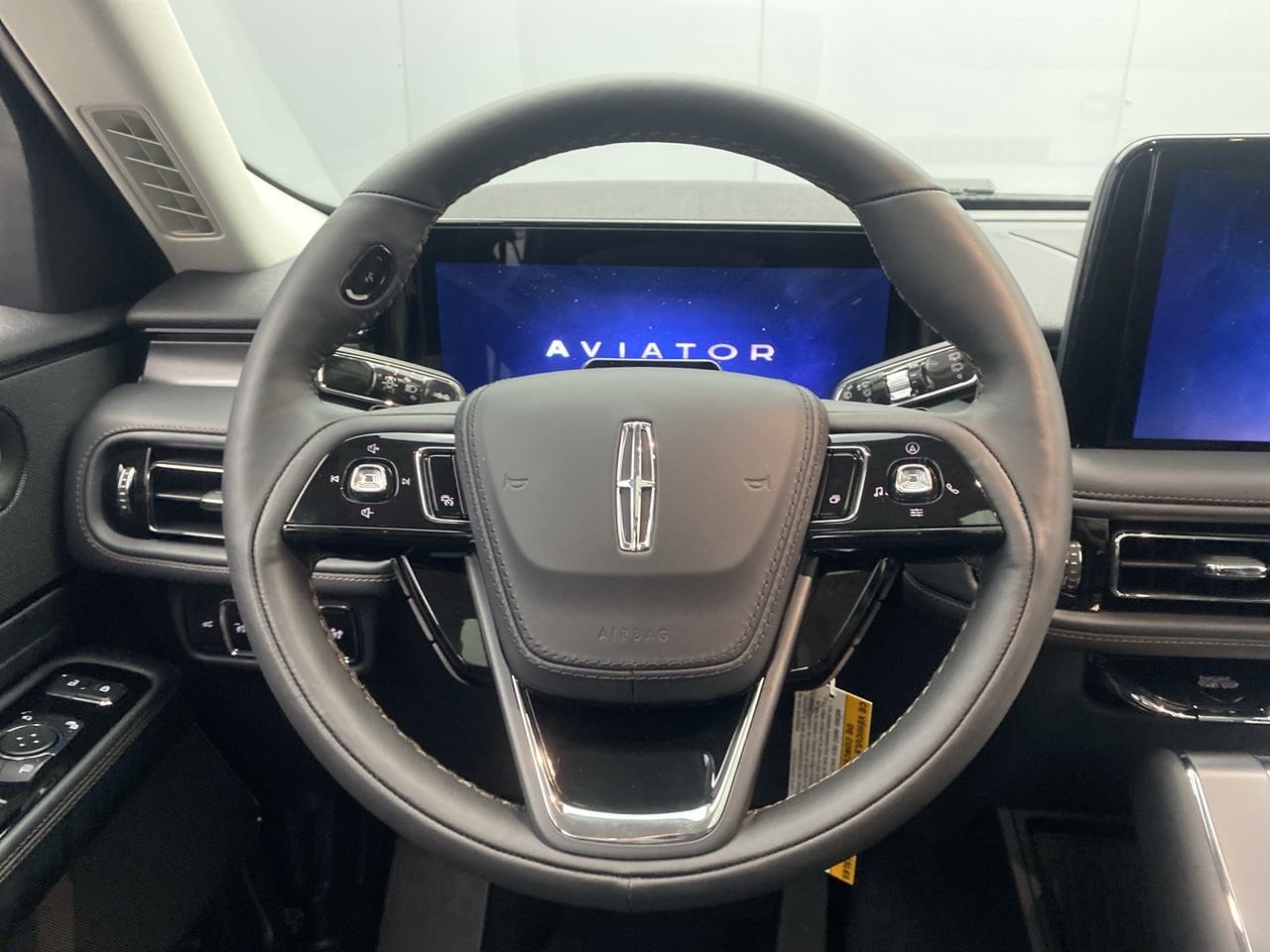 2025 Lincoln Aviator Premiere - Photo 15