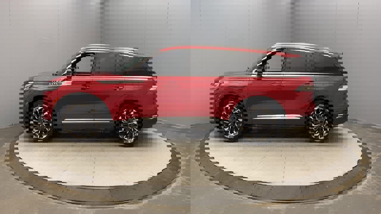2025 Lincoln Aviator Reserve photo 2